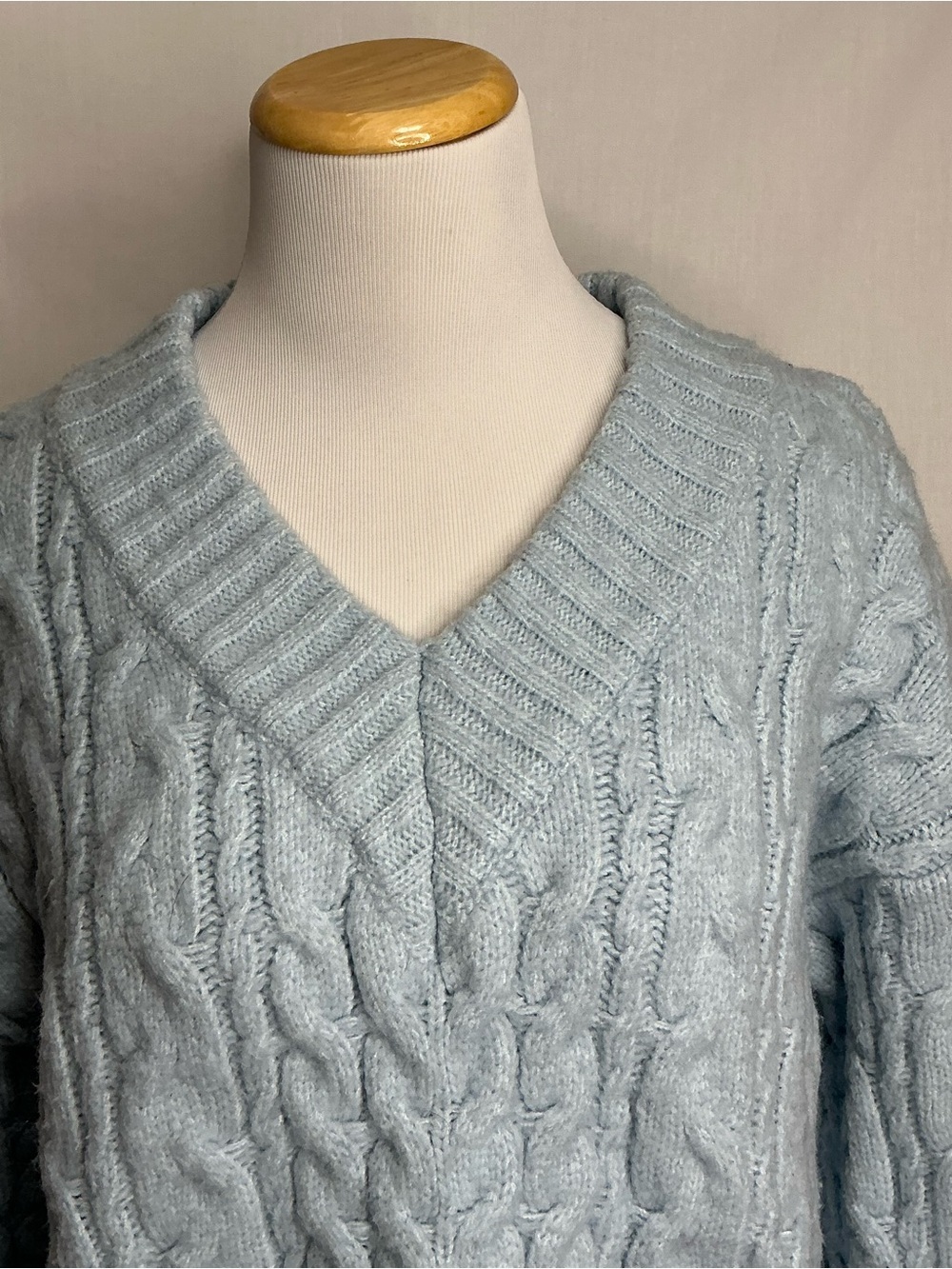 2193 - Lush Pale Blue Cable Knit V-Neck Sweater - Picture 2 of 8